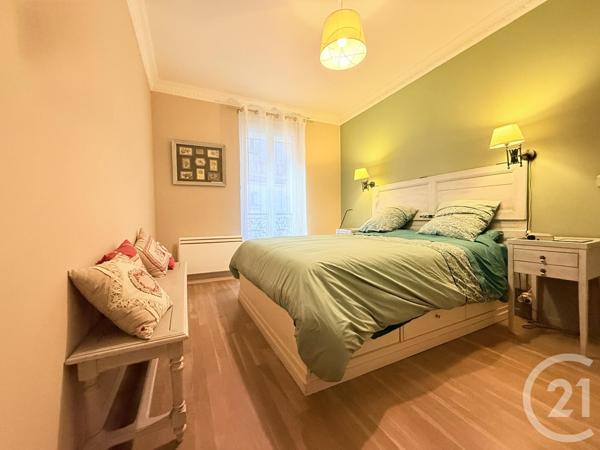 Appartement F5 à vendre  5 pièces - 114,34 m2 ST OUEN - 93