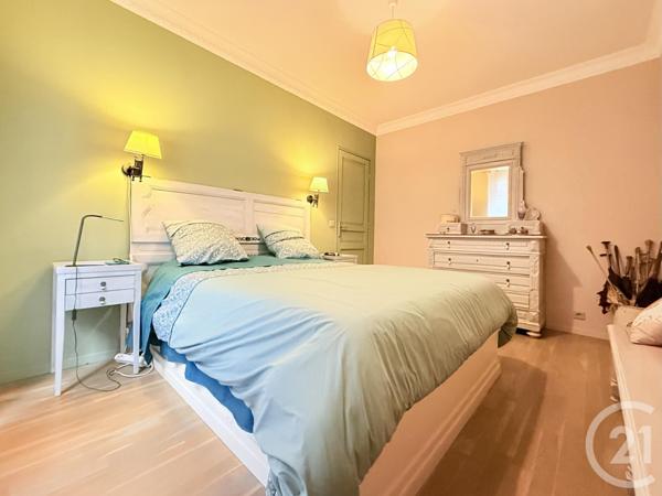 Appartement F5 à vendre  5 pièces - 114,34 m2 ST OUEN - 93