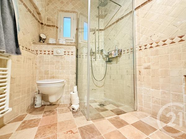 Appartement F5 à vendre  5 pièces - 114,34 m2 ST OUEN - 93