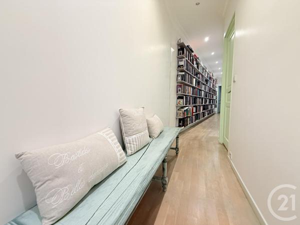 Appartement F5 à vendre  5 pièces - 114,34 m2 ST OUEN - 93