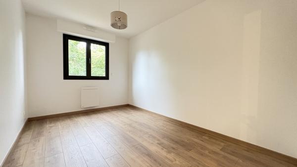 Appartement à louer 1 450 € CC Soisy-sous-Montmorency 3 p 64 m² DPE C