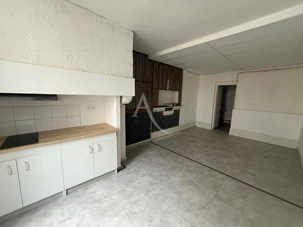 Spécial investisseur immeuble centre ville Jurancon 11 pièce(s) et terrain