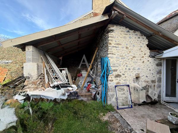 Spécial investisseur immeuble centre ville Jurancon 11 pièce(s) et terrain