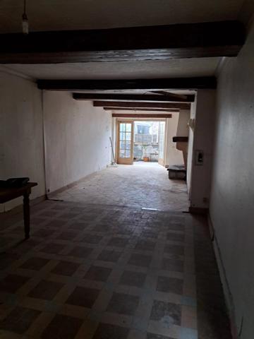 Vente                                                      Maison
                        
                     5 pièces                      154 m2                     à Gespunsart
