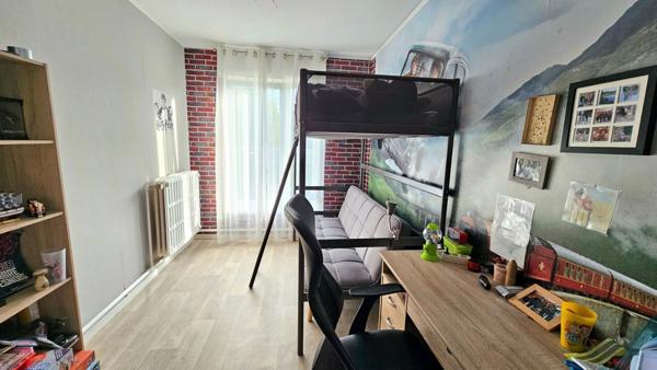 Maison Individuelle - 3 chambres - Jardin - Terrasse - Garage