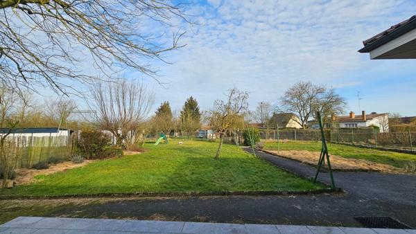 Maison Individuelle - 3 chambres - Jardin - Terrasse - Garage