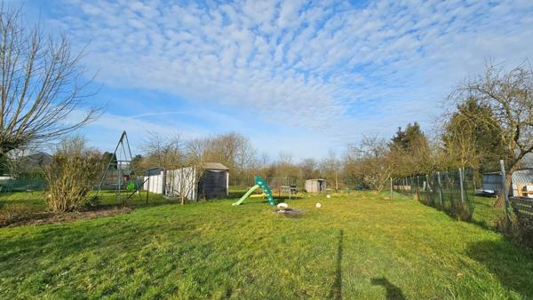 Maison Individuelle - 3 chambres - Jardin - Terrasse - Garage