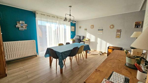 Maison Individuelle - 3 chambres - Jardin - Terrasse - Garage