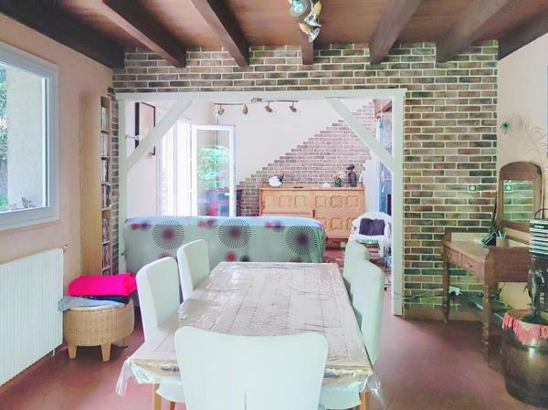 Maison de 148m² avec terrain boisé de 4802m²