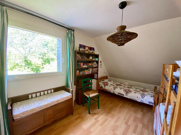 Fouesnant Maison de 214 m² , la plage à vélo !