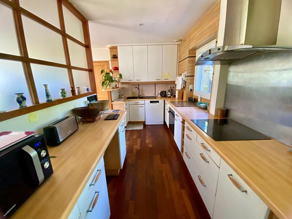 Fouesnant Maison de 214 m² , la plage à vélo !