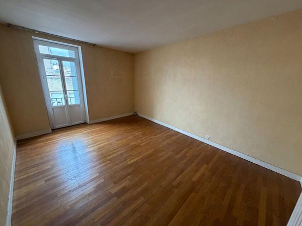 Immeuble Le Creusot 17 pièce(s) 562 m2