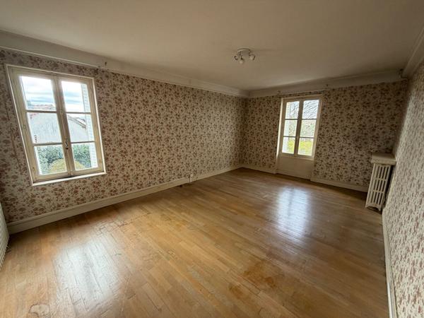 Immeuble Le Creusot 17 pièce(s) 562 m2