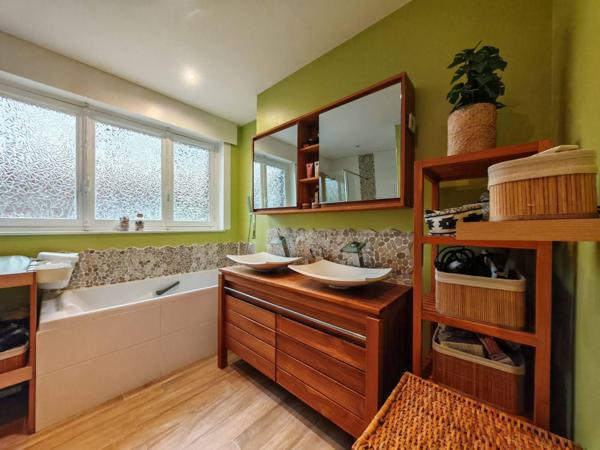 Belle Maison INDIVIDUELLE de 115 m2 - 3 chambres - Garage - Parcelle Clôturée 1300 m2