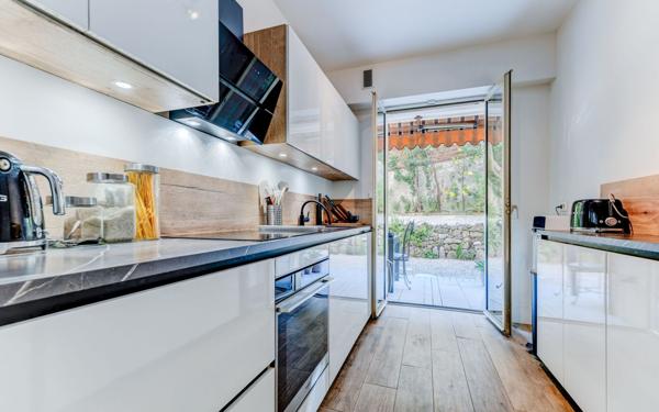 Appartement à vendre    2 pièces • 57 m2 Nice