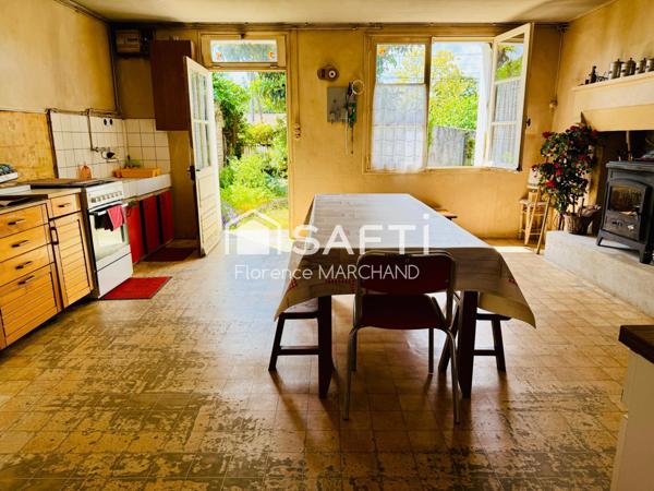 MAISON À RÉNOVER 3 CH TRÈS BEAU POTENTIEL DÉPENDANCES