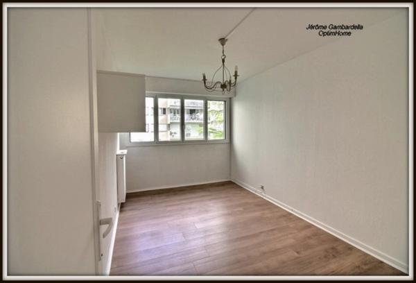 Appartement 3 pièces de 66 m2 avec balcon, cave et parking à vendre à Andrésy (78)