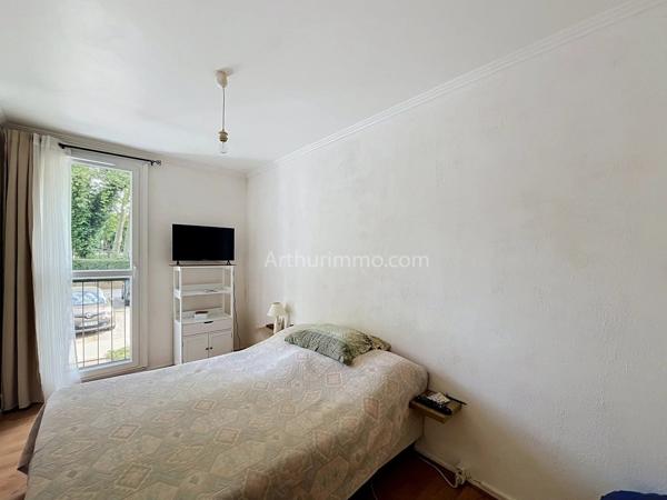 Vente                                                      Appartement
                        
                     3 pièces                      56 m2                     à Crosne