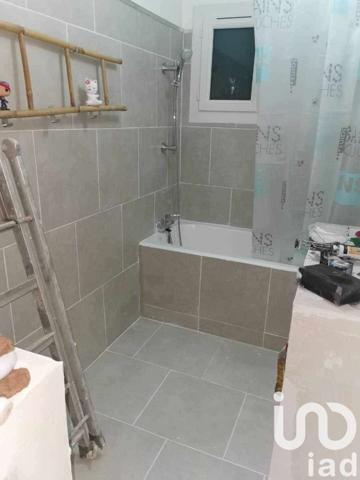 Maison à vendre 7 pièces 175 m² Pélissanne