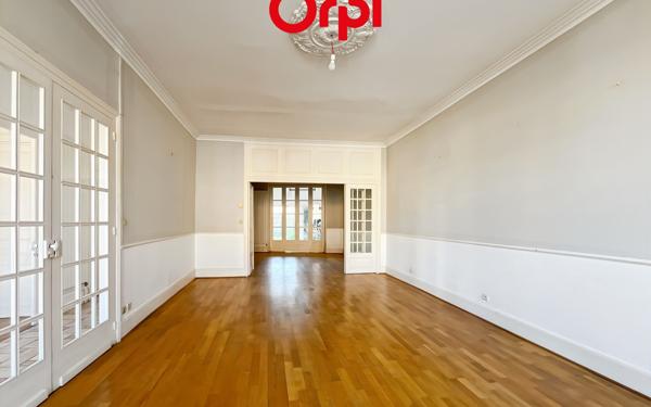 Maison à vendre    7 pièces •  La Ferté-Bernard