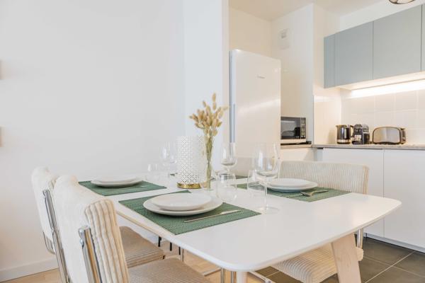EXCLUSIVITÉ — Saint-Ouen / Rosiers-Les Puces — Appartement 3 pièces de 62 m² meublé —