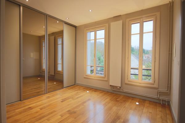 Bessancourt (95550) Superbe Meulière 112 m2, 4 chambres, terrain de 884 m2, DPE:C.