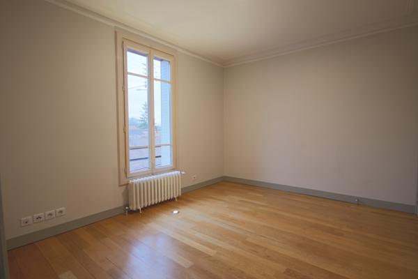 Bessancourt (95550) Superbe Meulière 112 m2, 4 chambres, terrain de 884 m2, DPE:C.