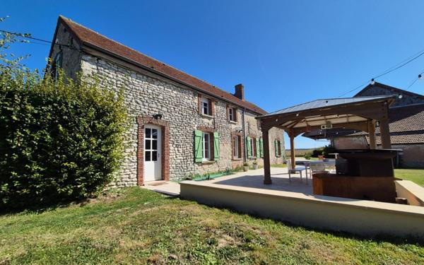 Maison à vendre    8 pièces •  Rozay-en-Brie