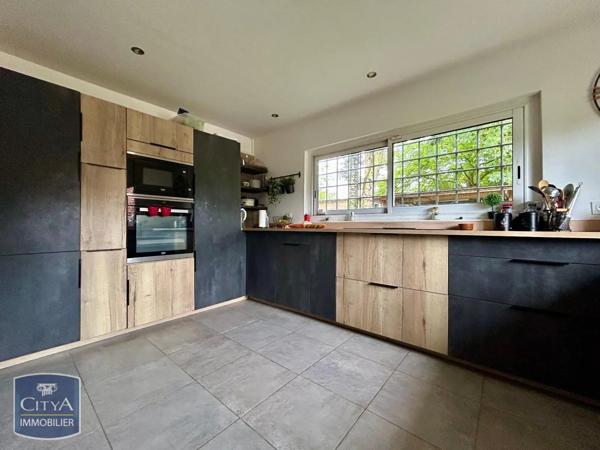 Maison à vendre 11 pièces 232m²