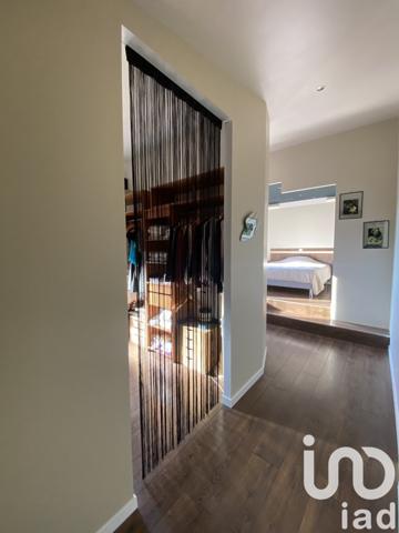 Maison traditionnelle 7 pièces de 239 m² à La Jarrie (17220)