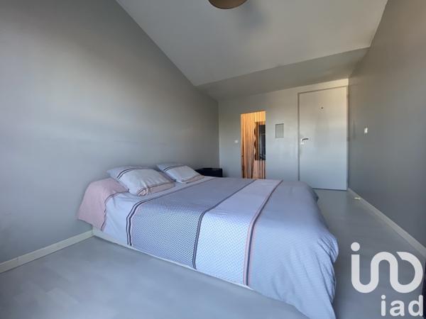 Maison traditionnelle 7 pièces de 239 m² à La Jarrie (17220)