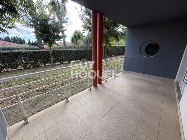 BAHO F2 avec terrasse et parking