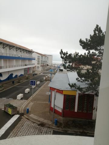 Immeuble 100 metres de la plage