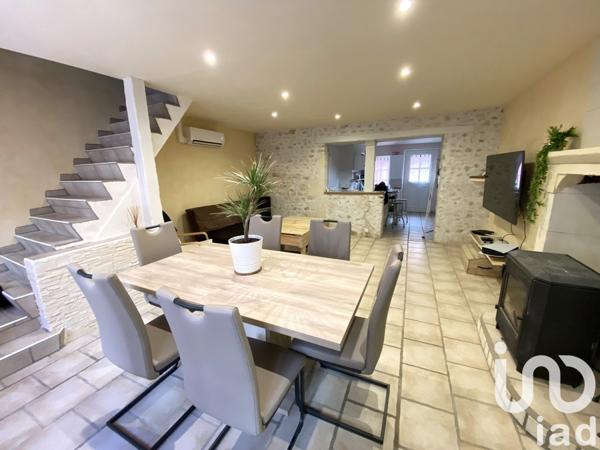 Maison de village 4 pièces de 76 m² à Betz-le-Château (37600)