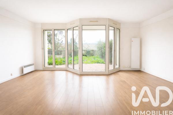 Appartement à vendre 4 pièces 93 m² Courbevoie