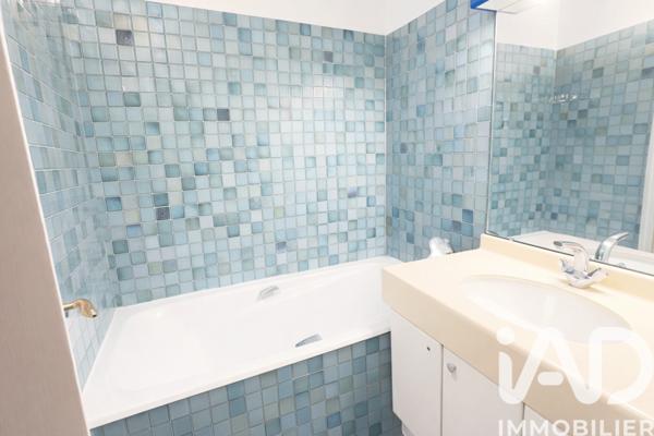 Appartement à vendre 4 pièces 93 m² Courbevoie