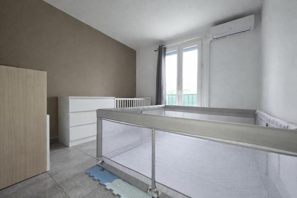 Vitrolles (13127) LUMINEUX APPARTEMENT 4 PIECES TRAVERSANT