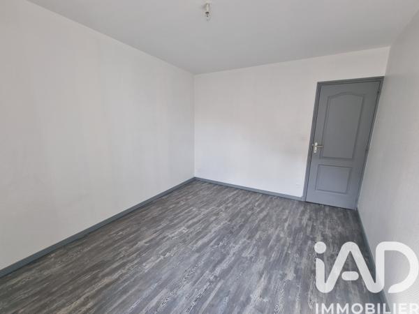 Immeuble à vendre 334,38 m² Saint-Germain-Laval