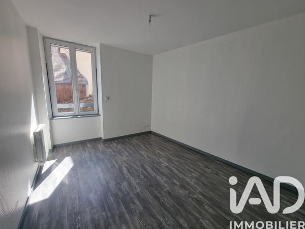 Immeuble à vendre 334,38 m² Saint-Germain-Laval