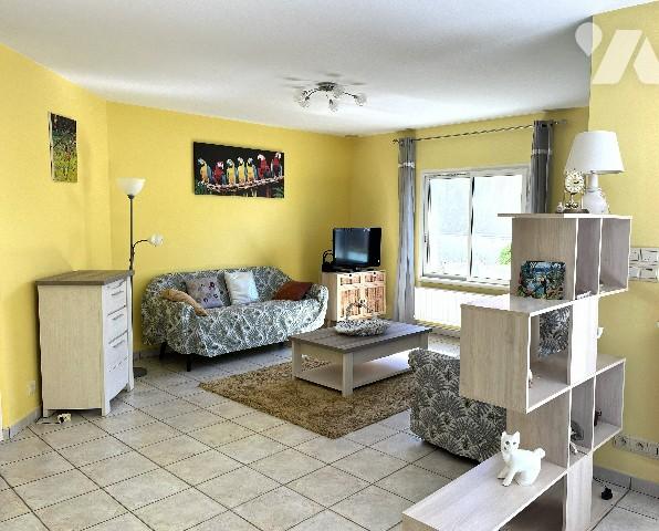 Maison d'habitation à vendre située dans le centre de LA PLAINE SUR MER, à proximité des commerces.