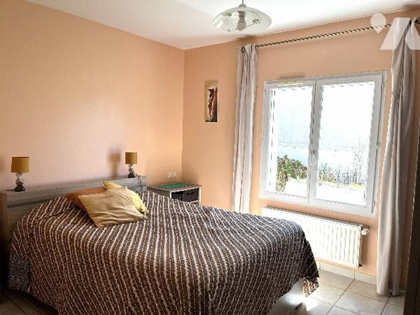 Maison d'habitation à vendre située dans le centre de LA PLAINE SUR MER, à proximité des commerces.