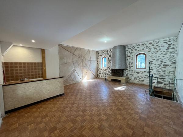 Maison à vendre Montlegun 130 m² avec garage double, véranda et potentiel à rénover