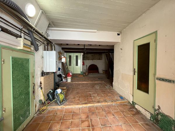 Maison à vendre Montlegun 130 m² avec garage double, véranda et potentiel à rénover