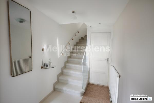 Maison mitoyenne 2 cotés, 4 pièces entièrement rénovée 68 m²