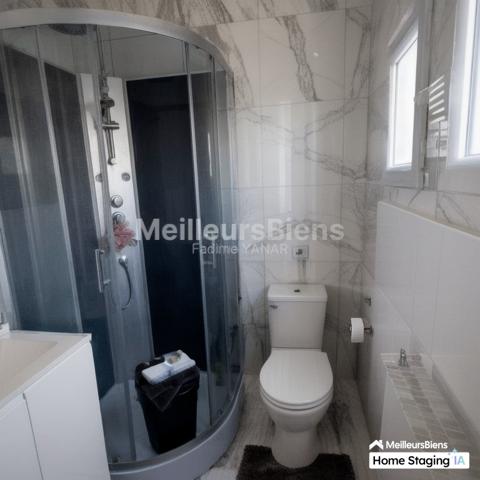Maison mitoyenne 2 cotés, 4 pièces entièrement rénovée 68 m²