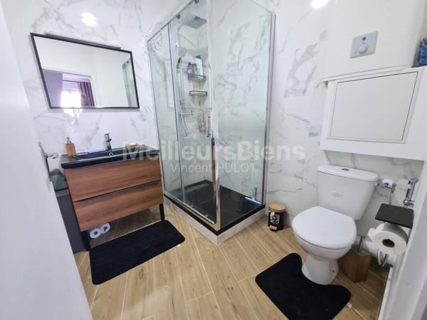 Magnifique deux pièces avec une vue entièrement dégagée sur tout Paris