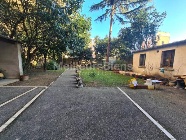 Magnifique deux pièces avec une vue entièrement dégagée sur tout Paris