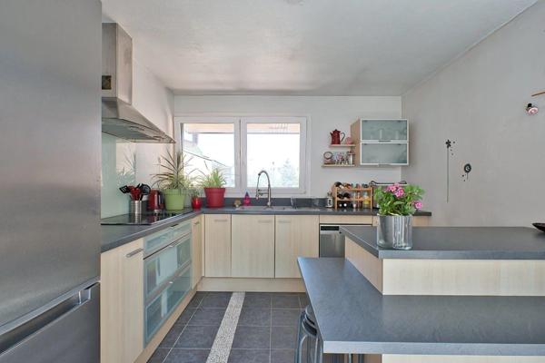 Comme une maison, avec terrasses et 4 chambres