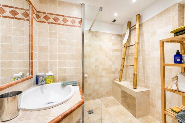 Vente Appartement de luxe Uzès 5 Pièces 256 m²
