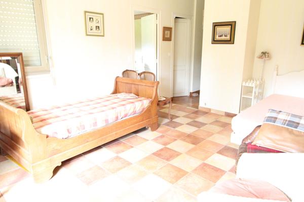 Maison - 6 pièces - 176 m²